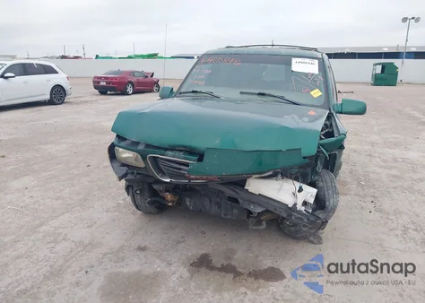 1999 GMC Yukon Denali z USA, uszkodzony, nr VIN 1GKEK13R4XR909448